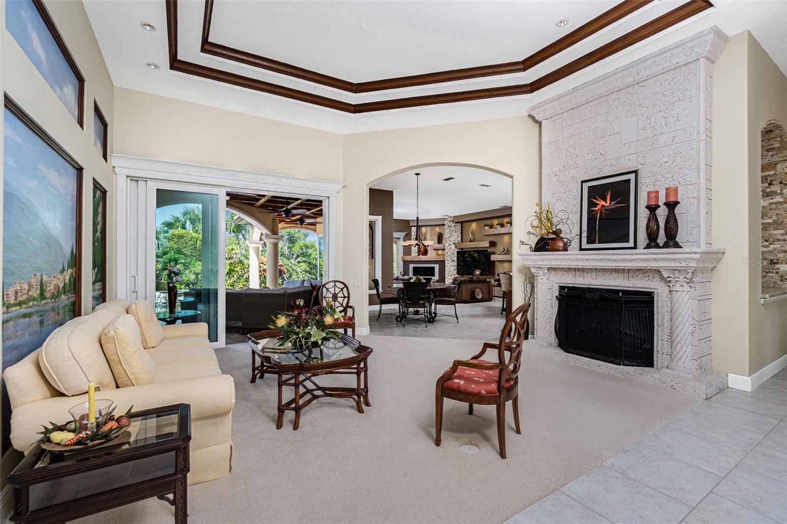 2000 MIDWAY ESTATES - Residential