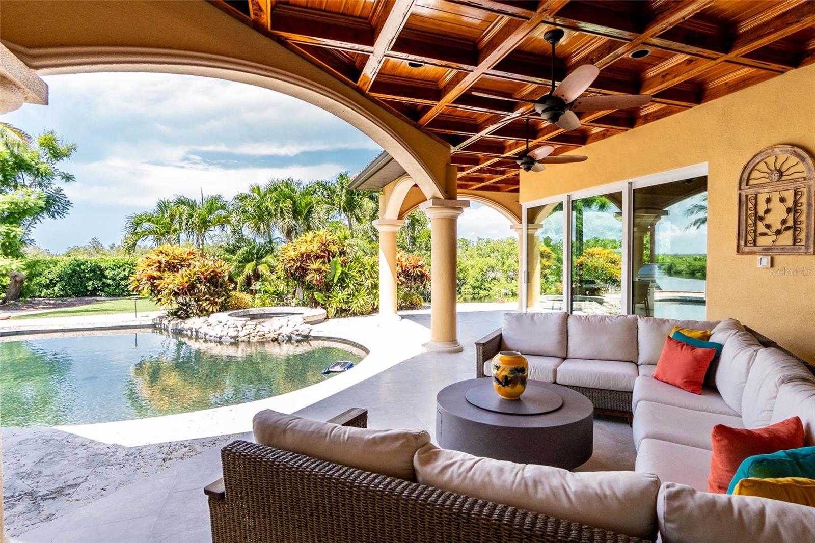 2000 MIDWAY ESTATES - Residential