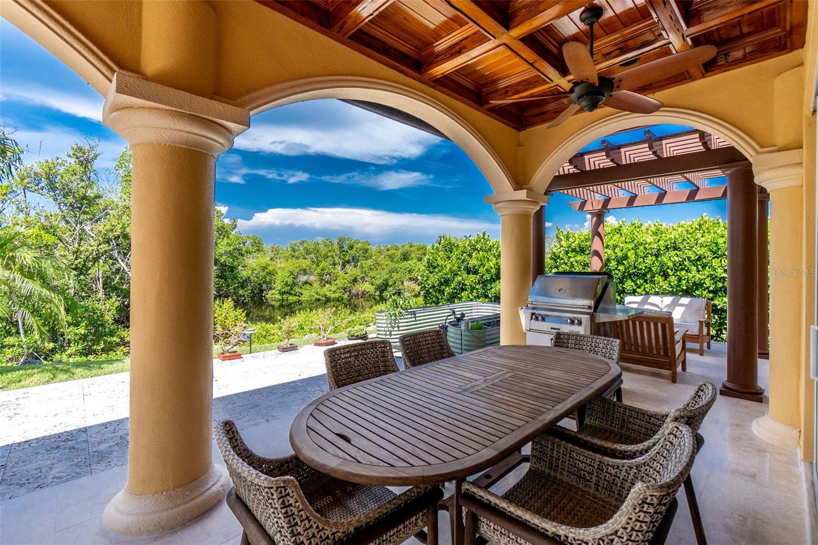 2000 MIDWAY ESTATES - Residential