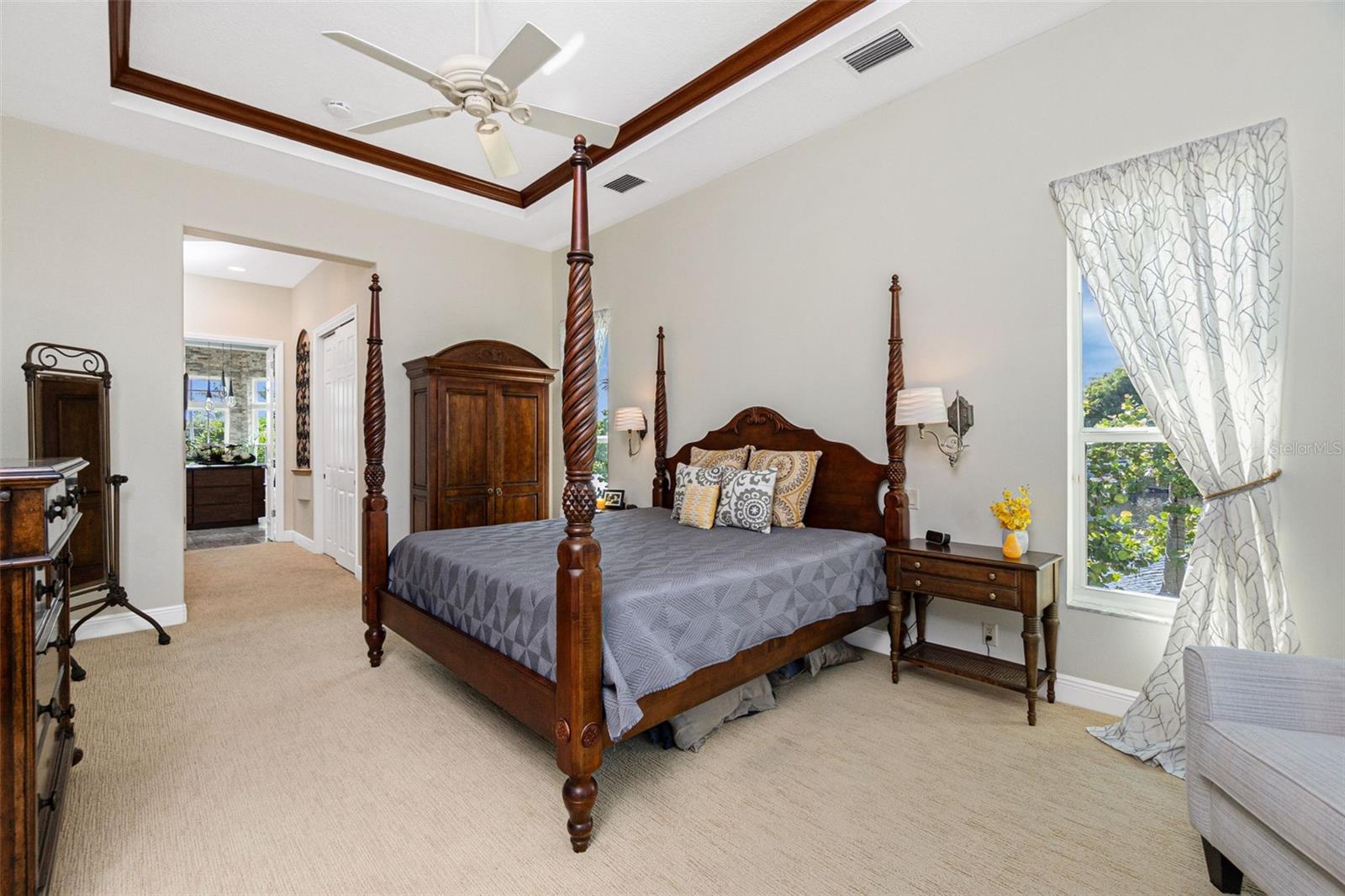 2000 MIDWAY ESTATES - Residential