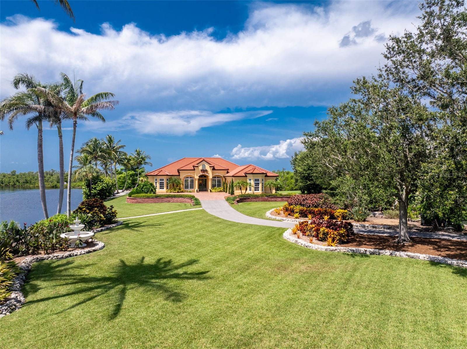 2000 MIDWAY ESTATES - Residential