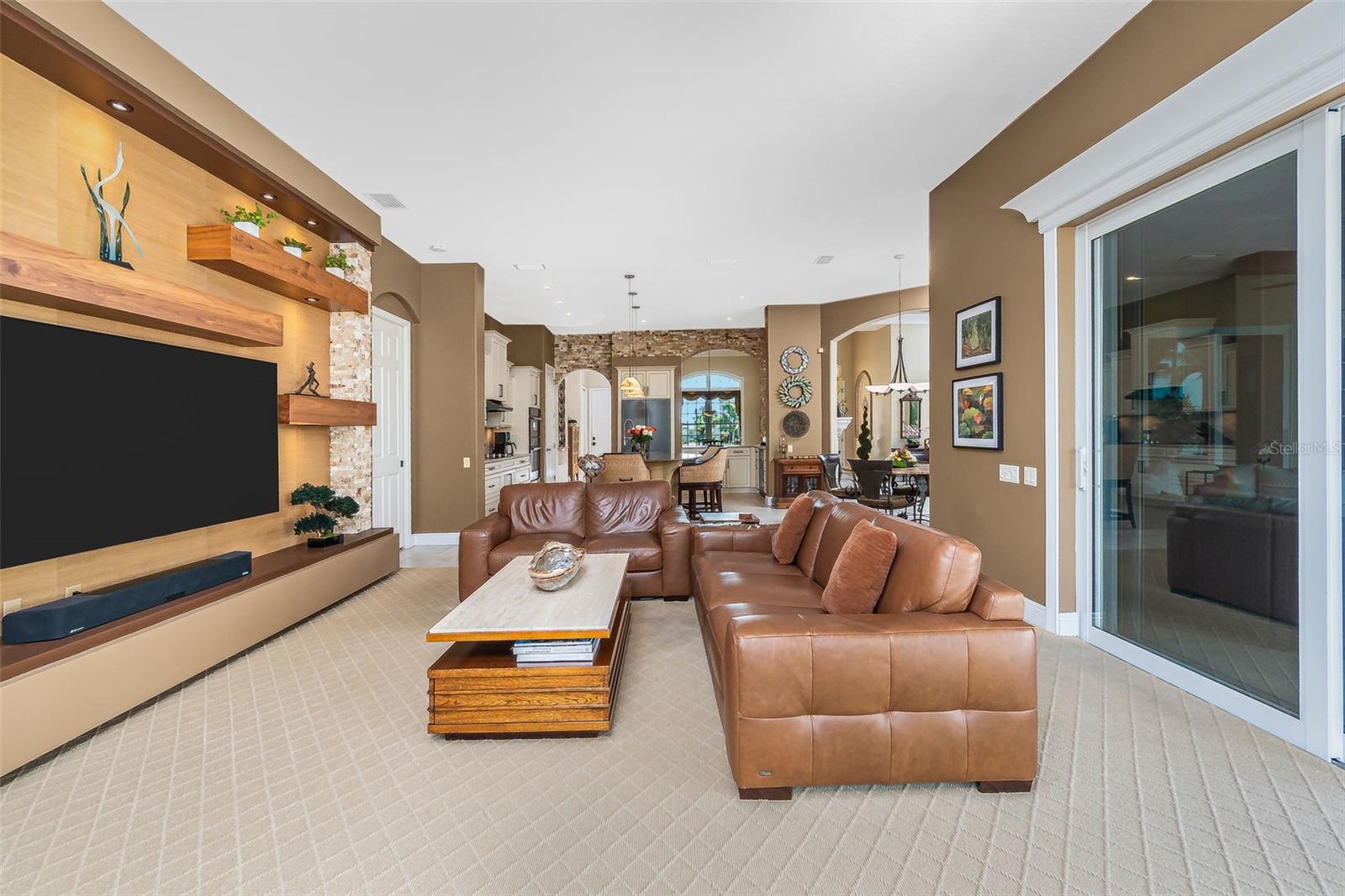 2000 MIDWAY ESTATES - Residential