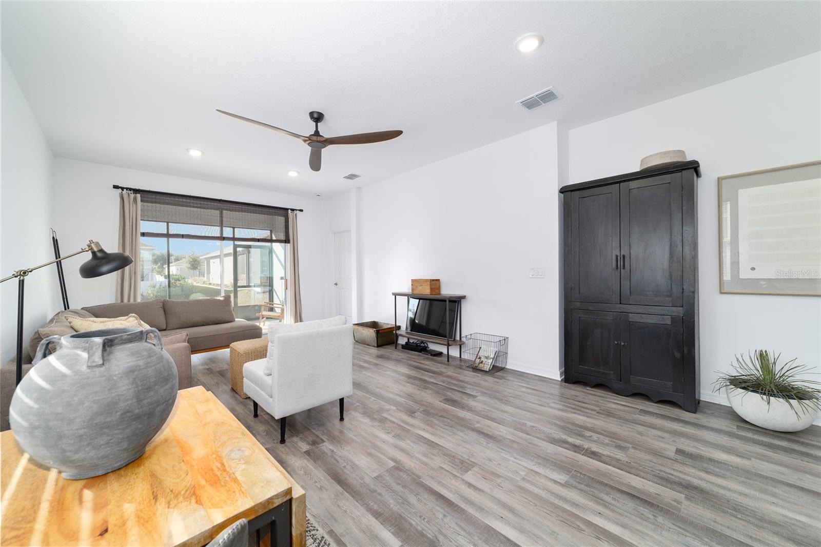 WEYBOURNE LANDING - Residential