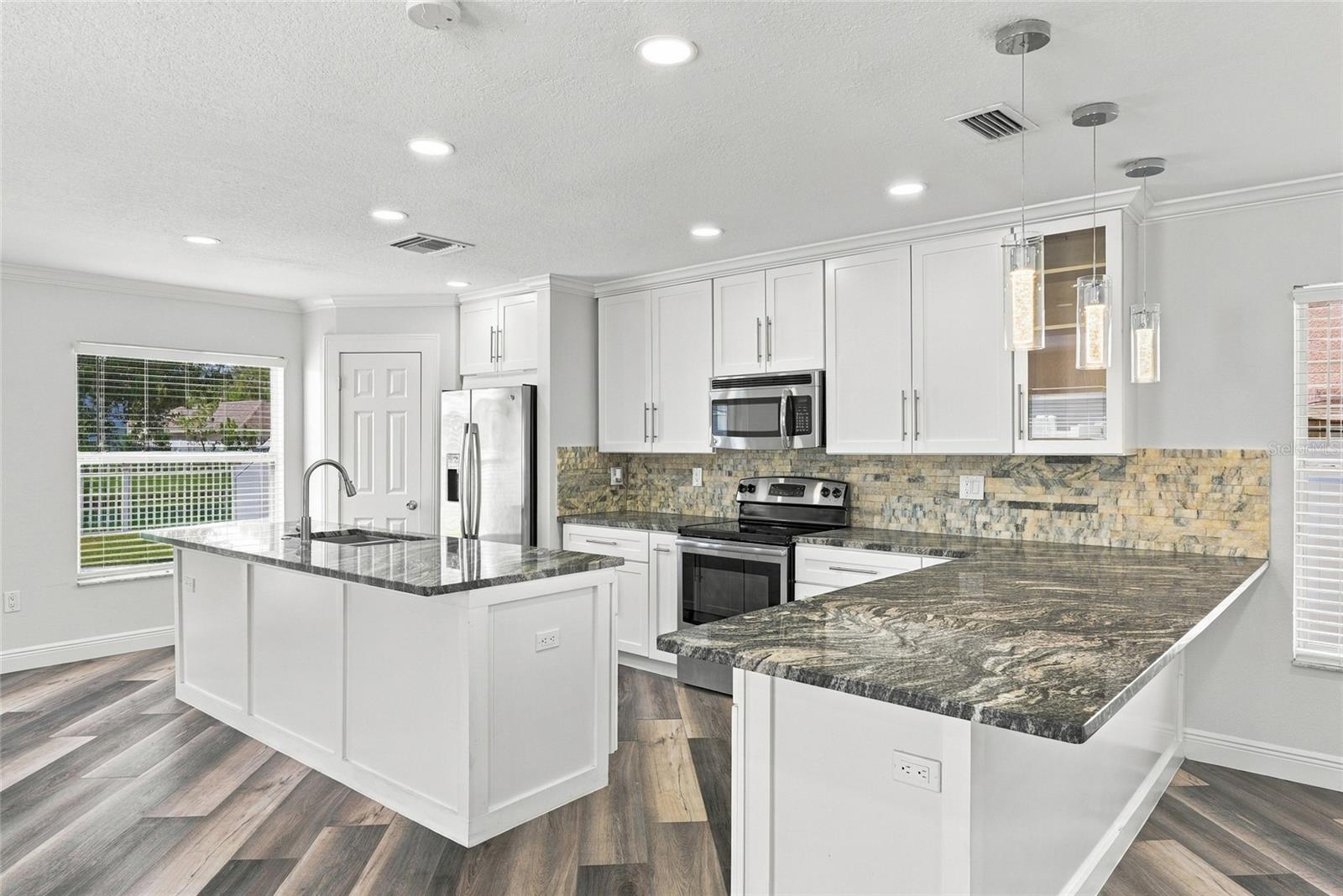 3327 THISTLEDOWN LANE