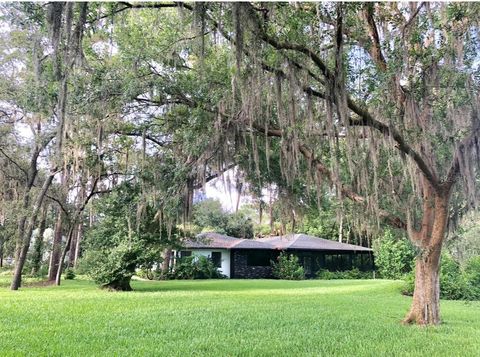 A home in WESLEY CHAPEL