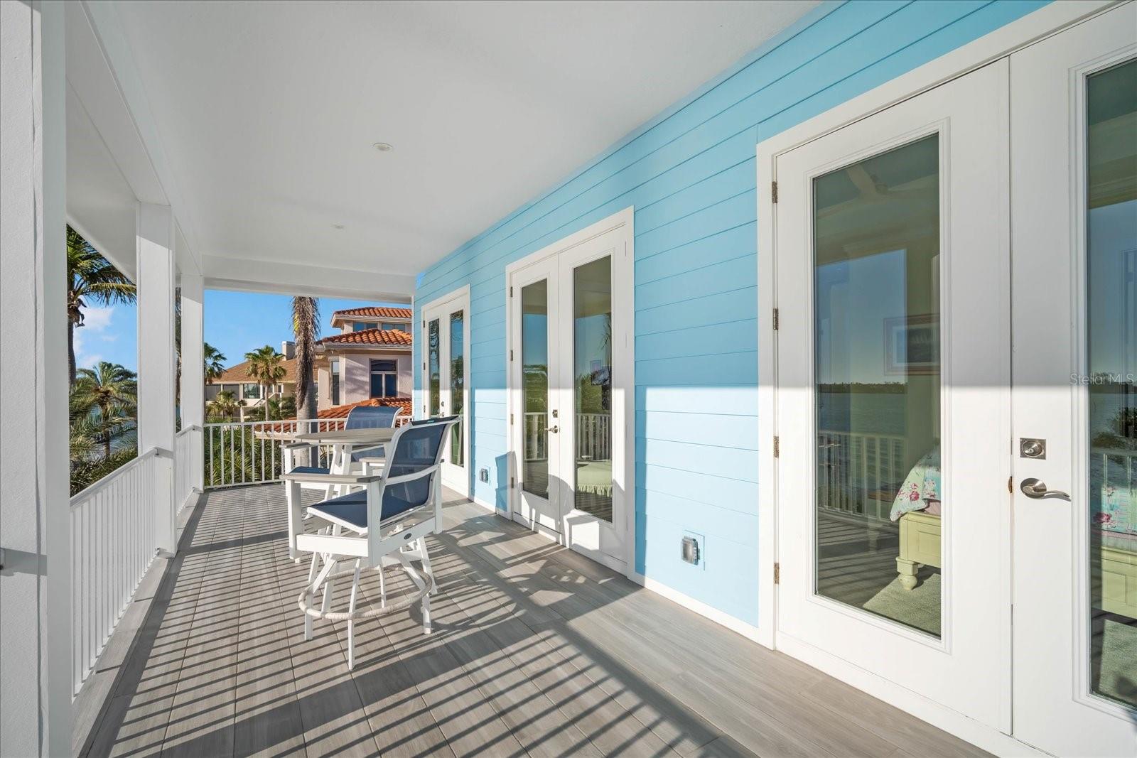 SUNSET HARBOR - Residential