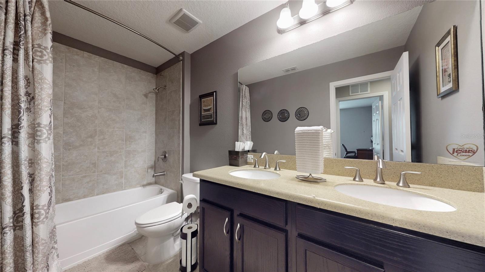 HARVEST LANDING - Residential