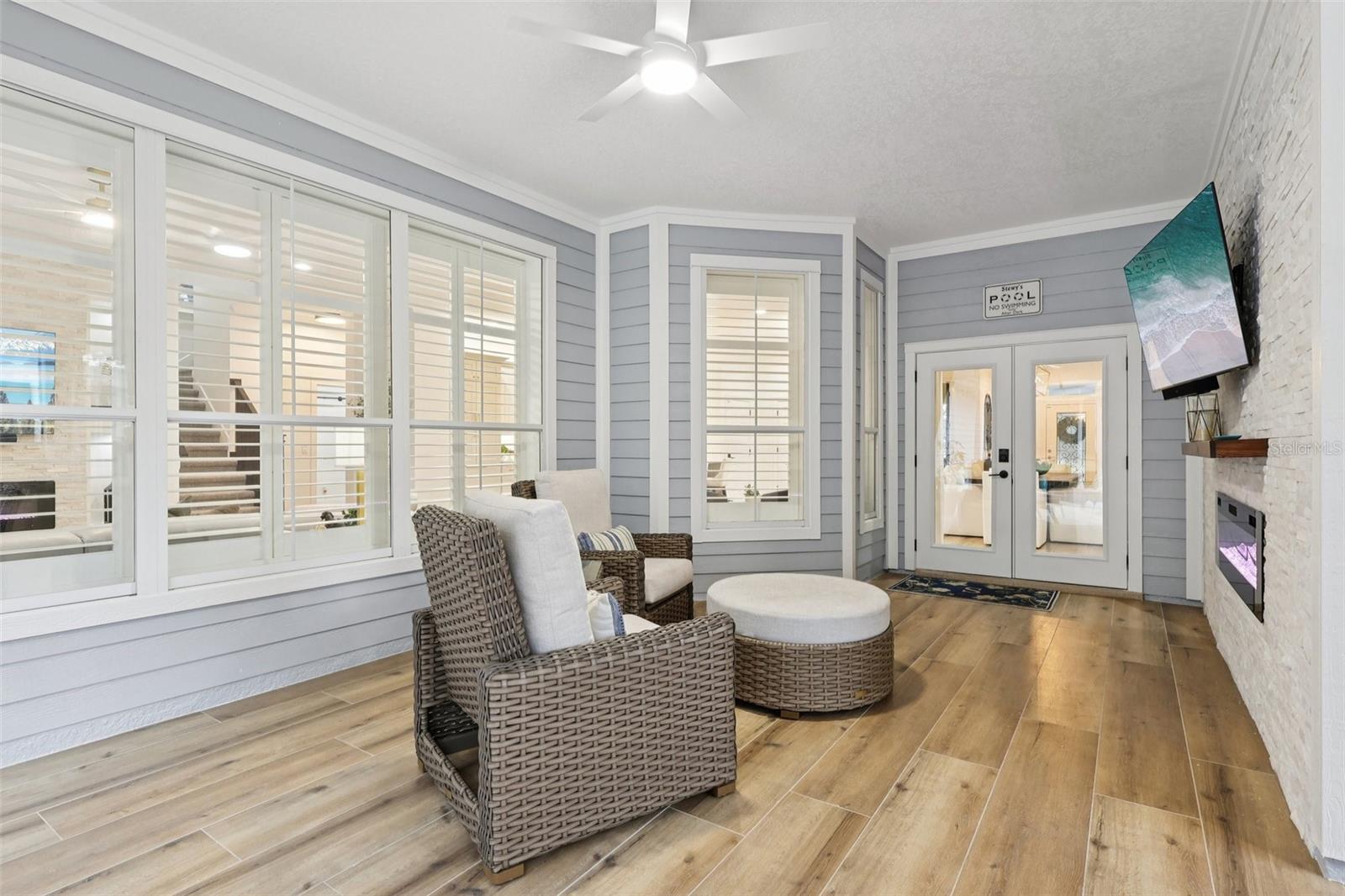 KEENES POINTE - Residential