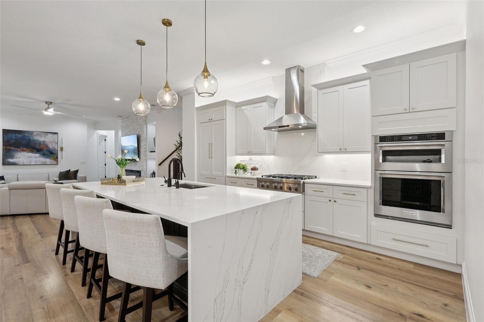 KEENES POINTE - Residential