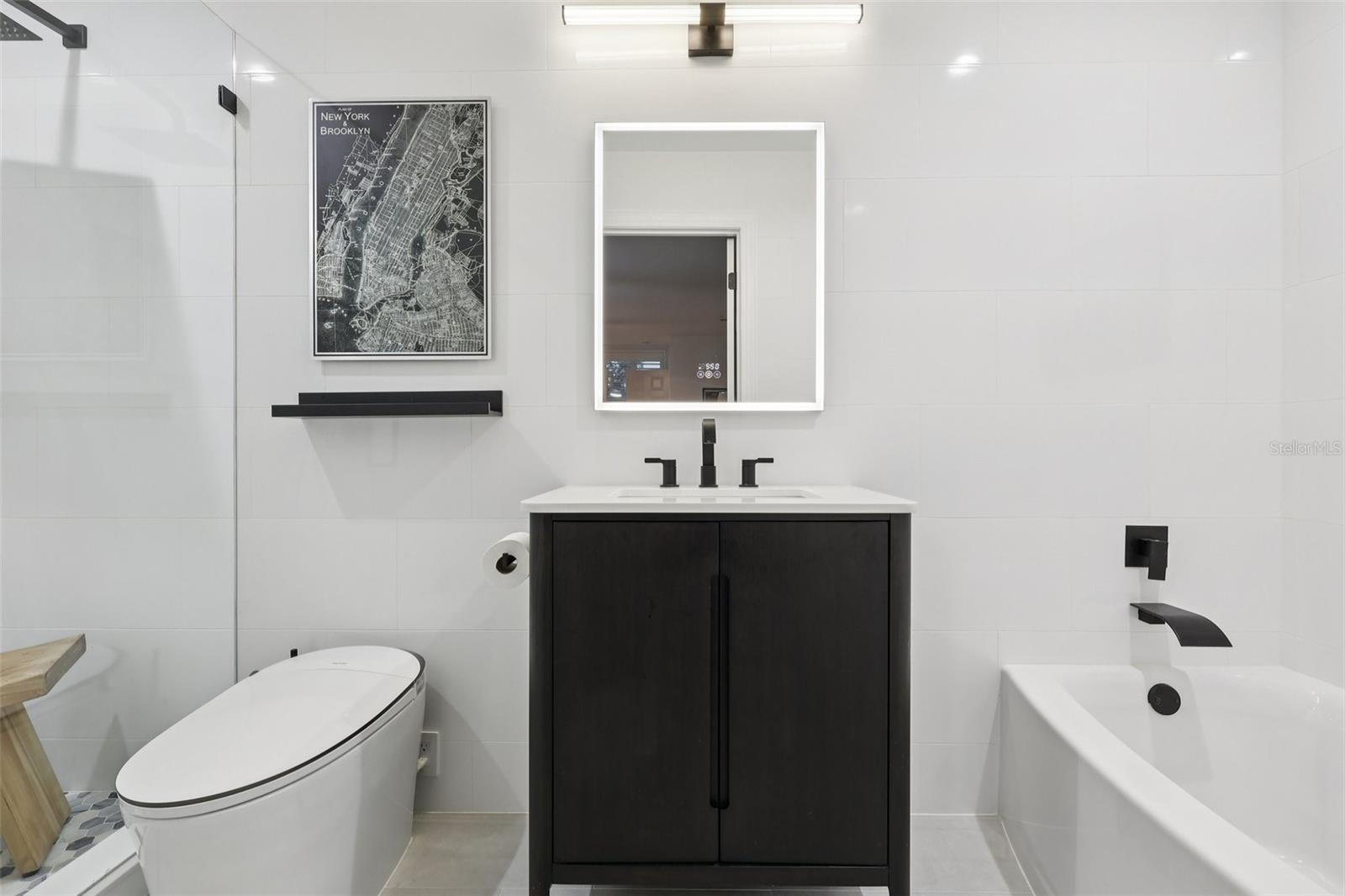 KEENES POINTE - Residential