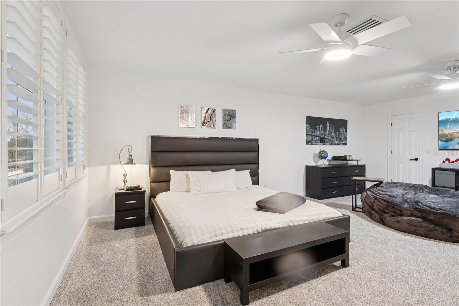 KEENES POINTE - Residential