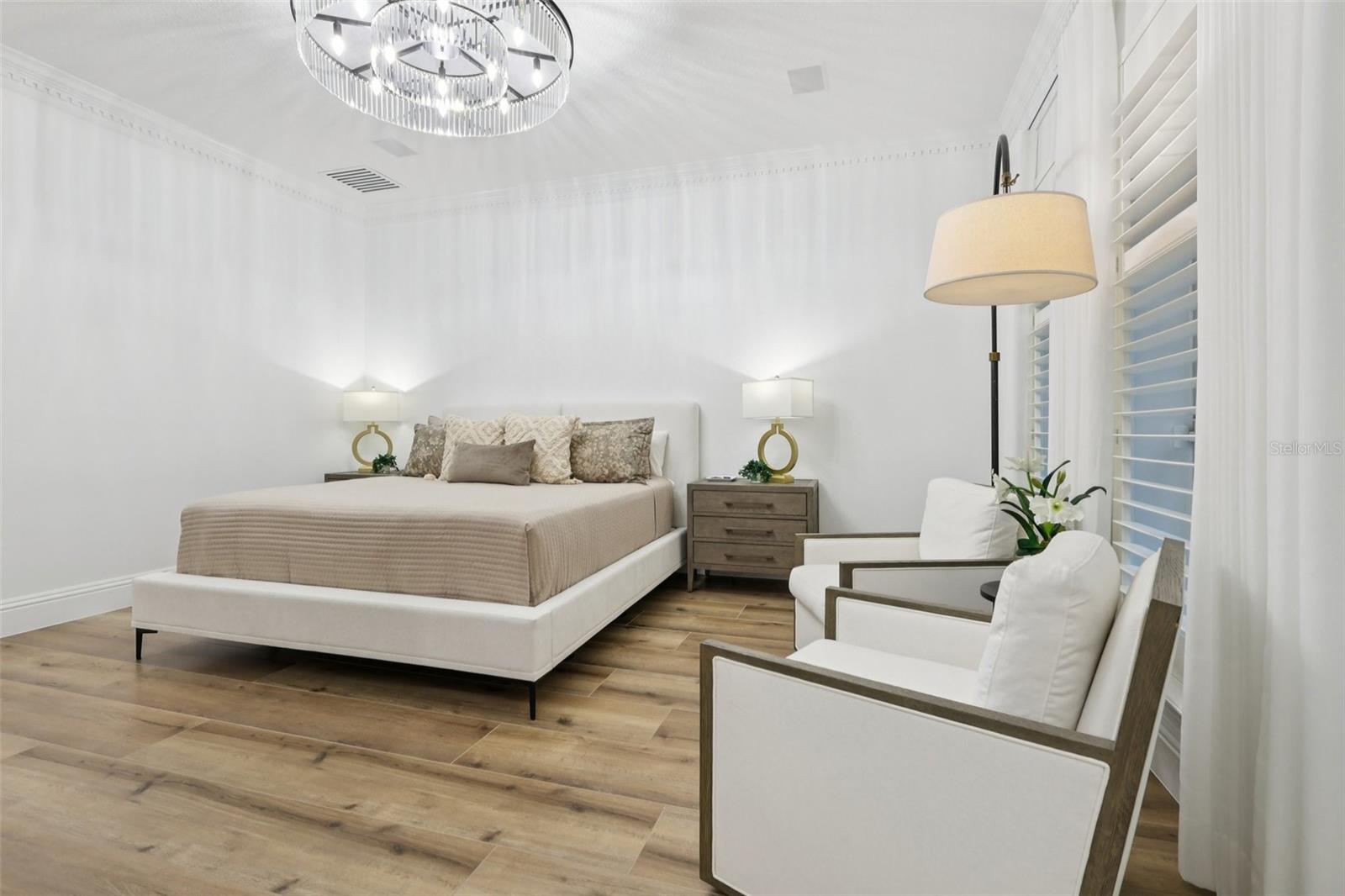 KEENES POINTE - Residential