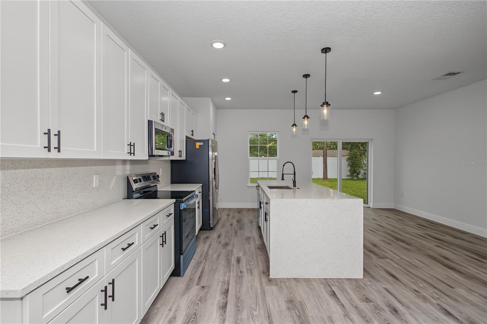 2433 W ANDROMEDAE DRIVE