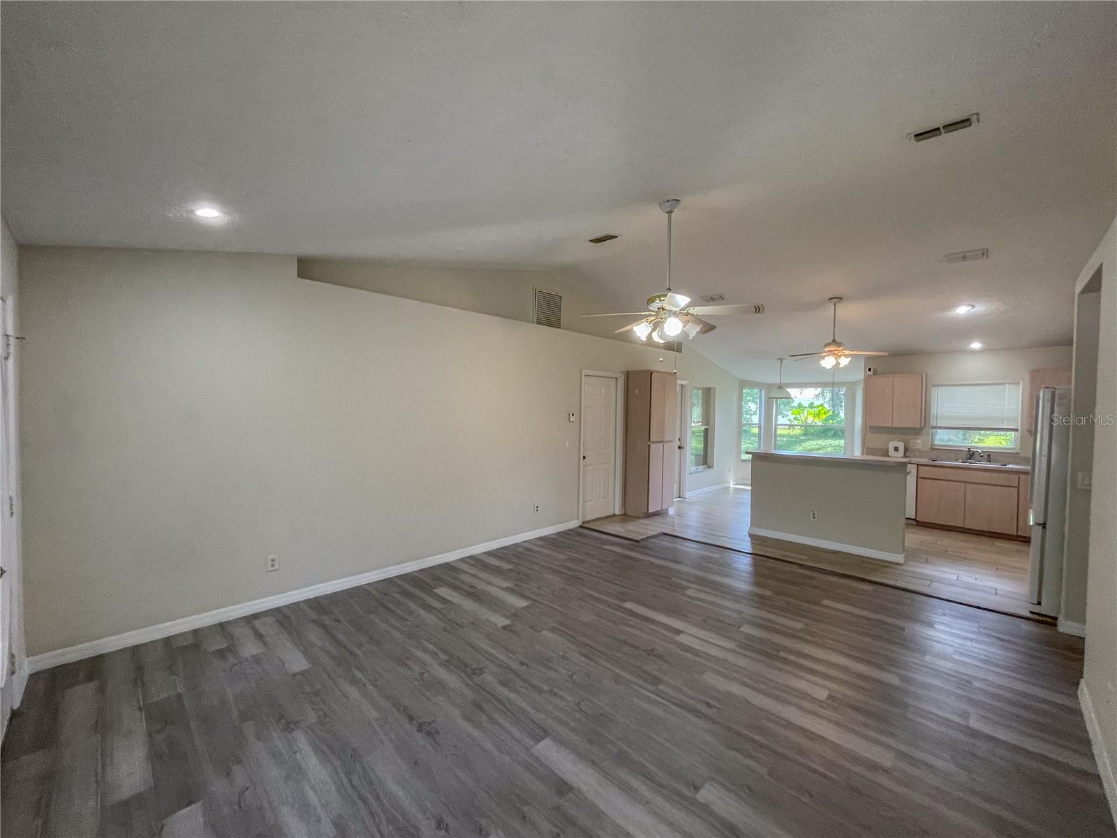 INVERNESS HIGHLANDS SOUTH - Residential