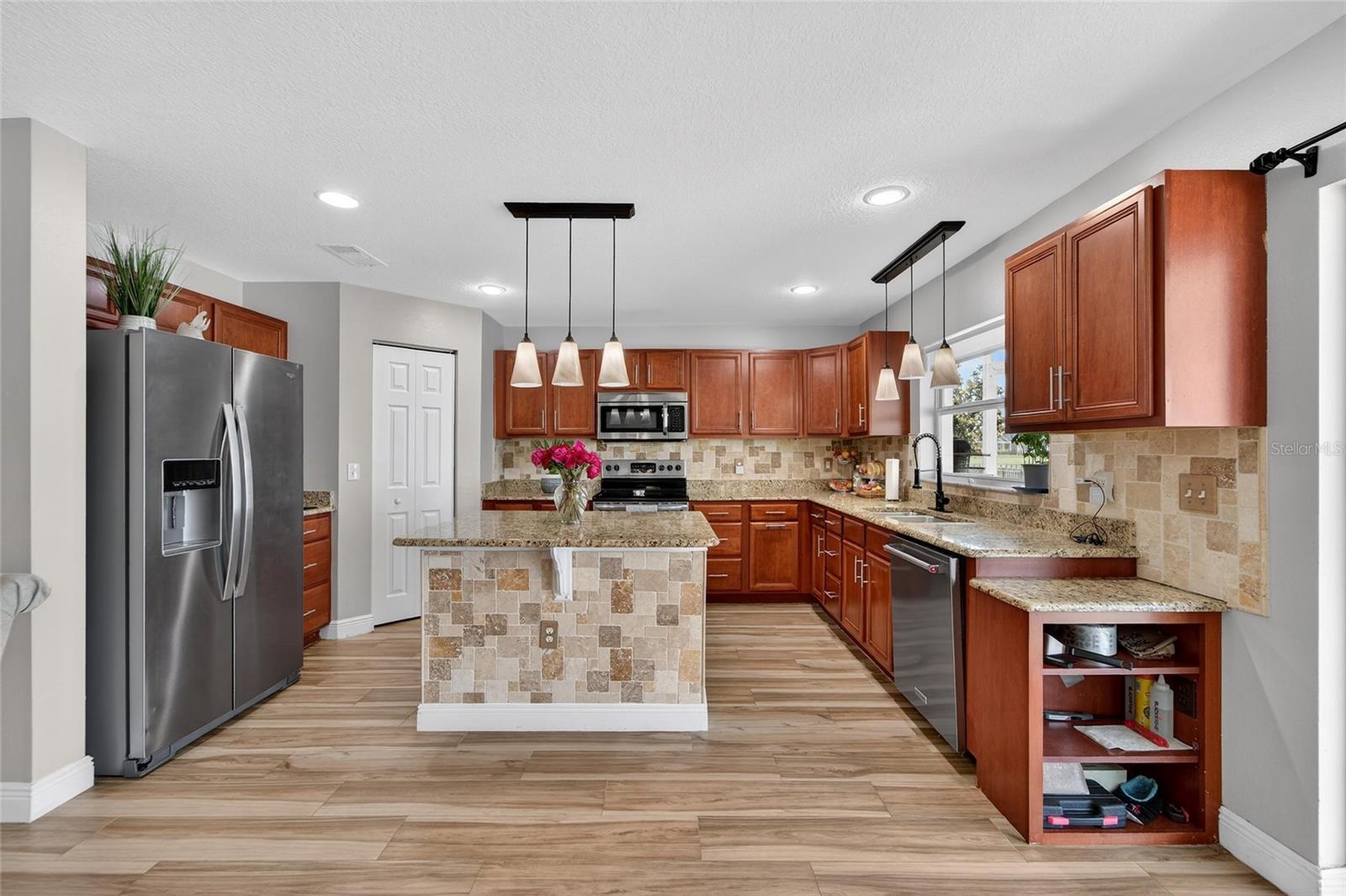 HARBOUR ISLES PH 1 - Residential