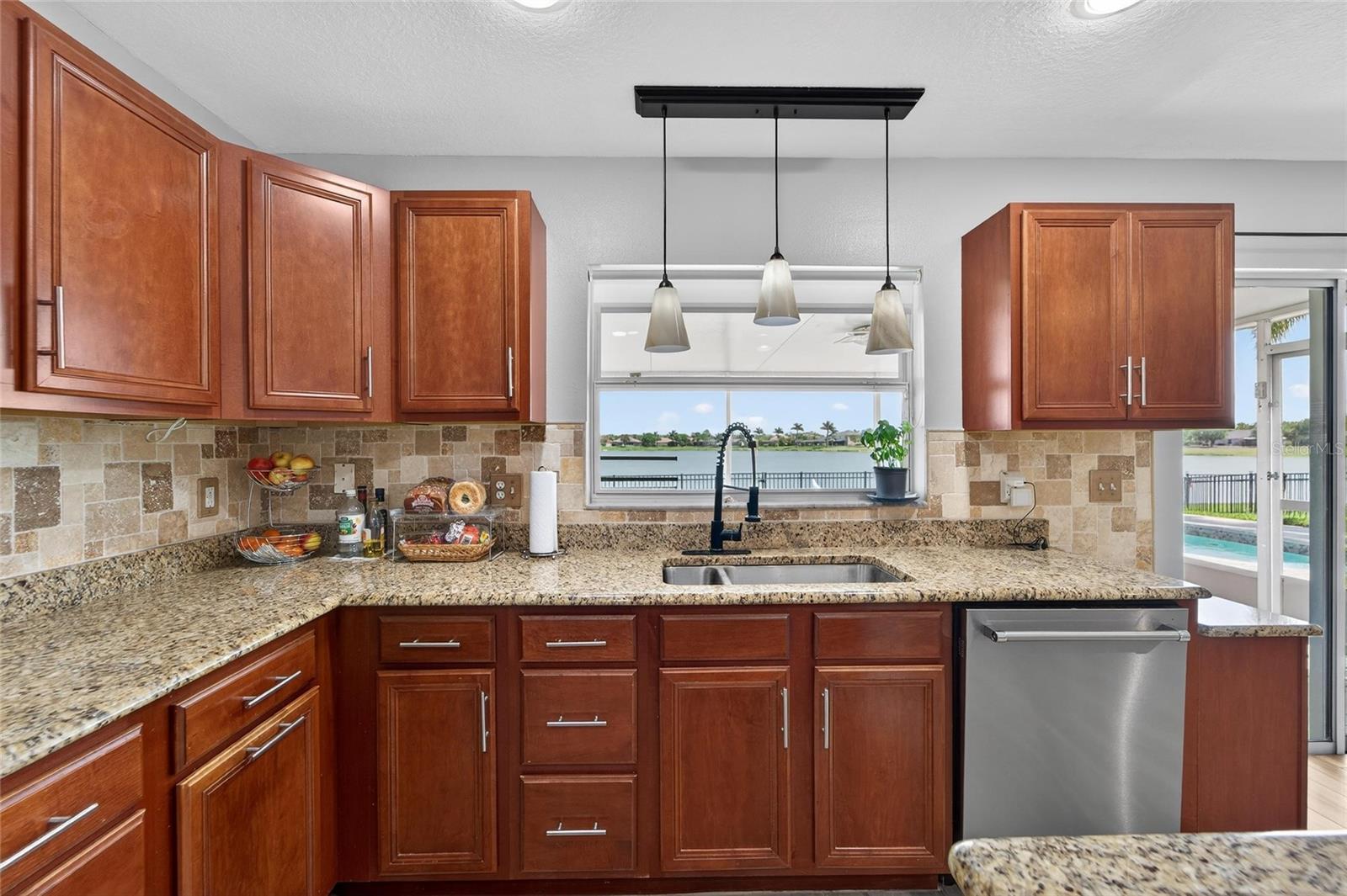 HARBOUR ISLES PH 1 - Residential