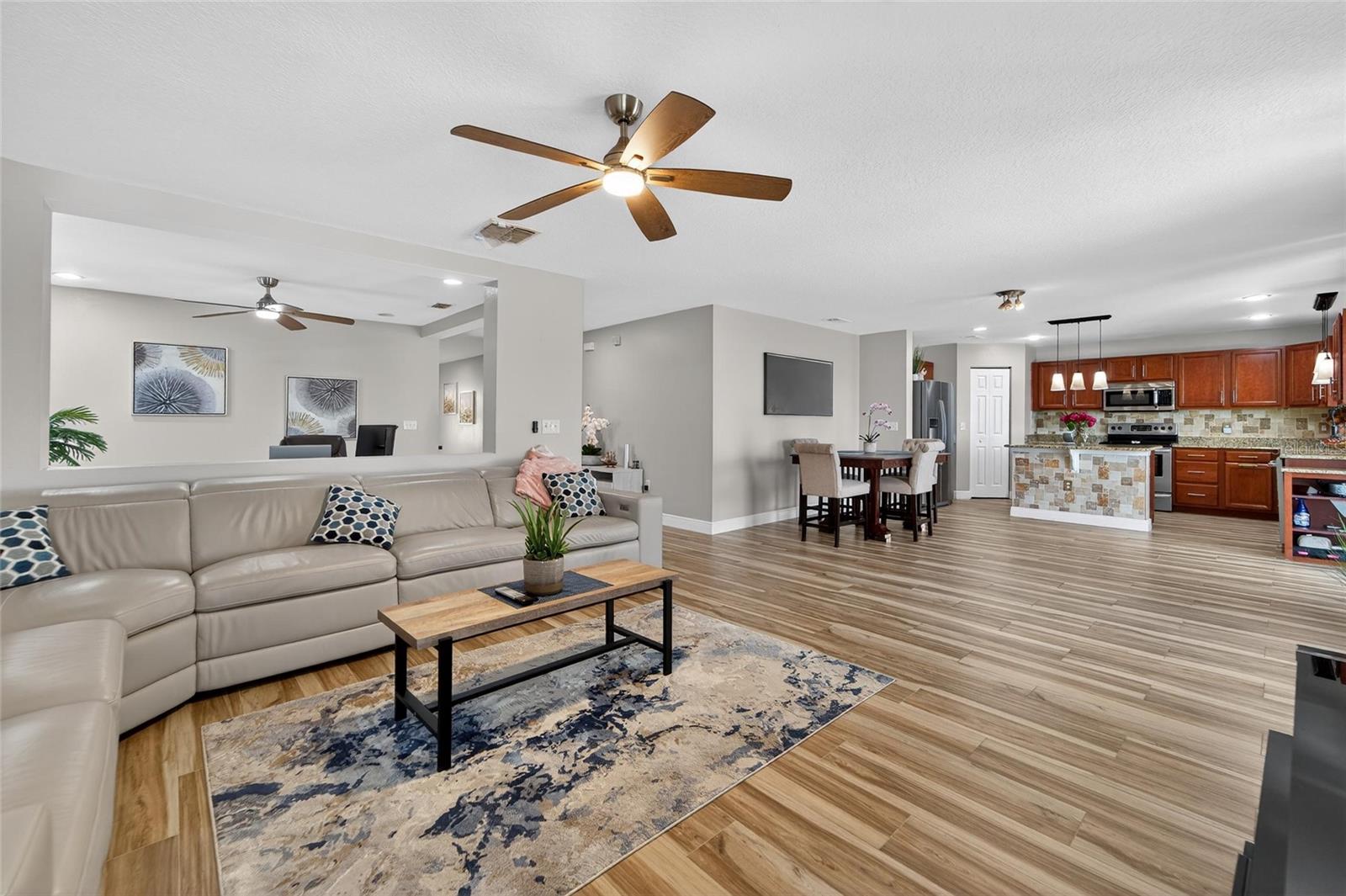 HARBOUR ISLES PH 1 - Residential