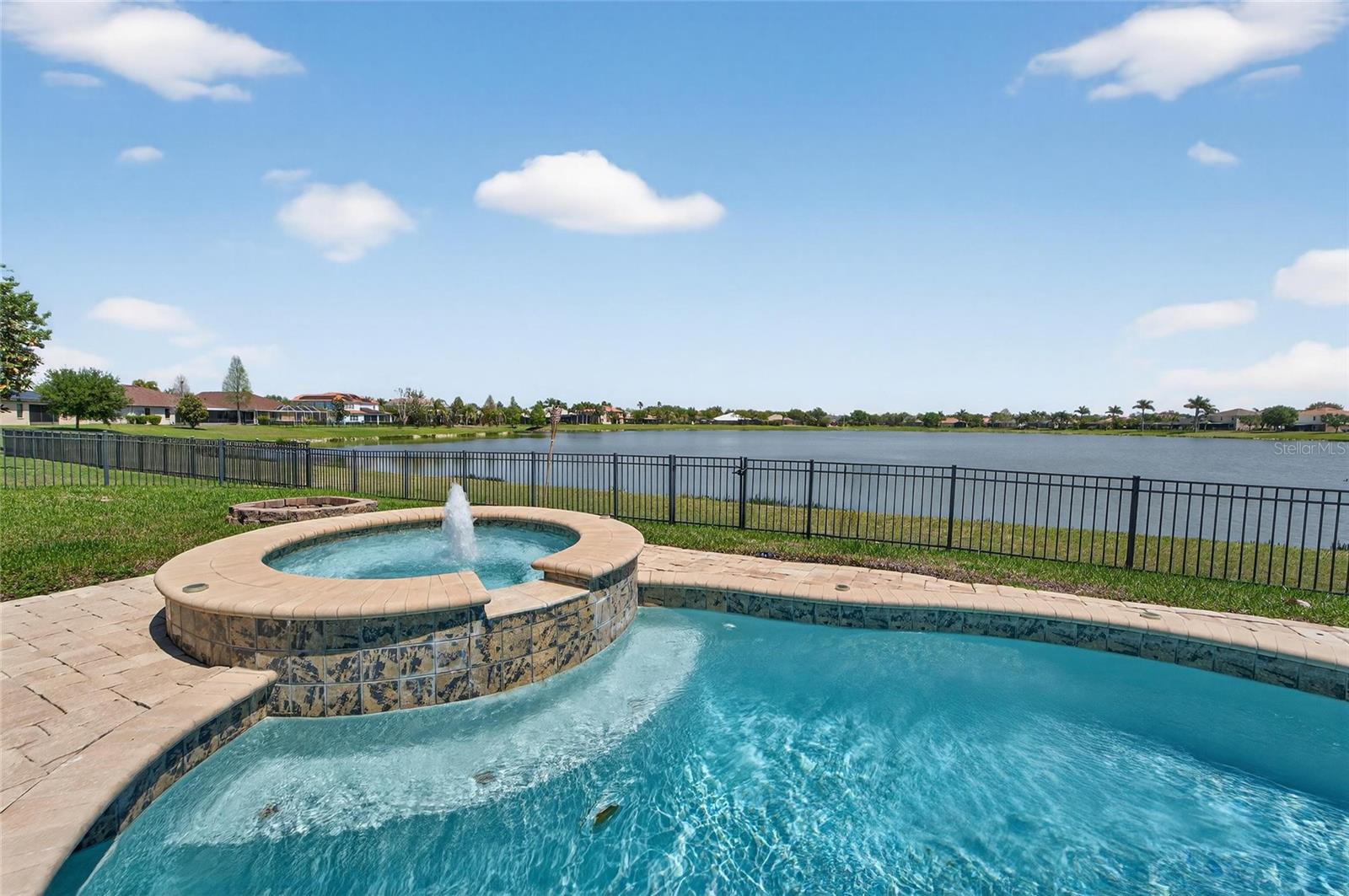 HARBOUR ISLES PH 1 - Residential