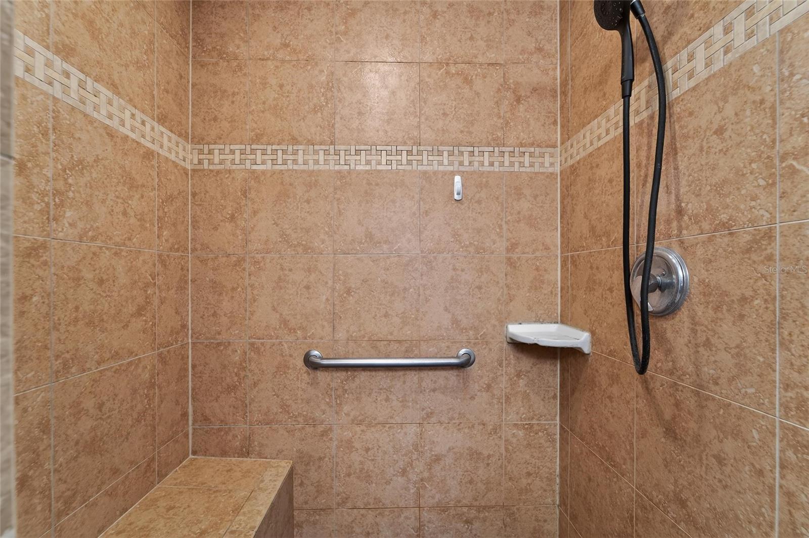 HARBOUR ISLES PH 1 - Residential