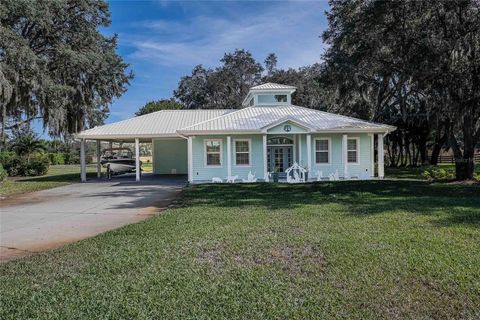 Photo of 2424 Burns Avenue, Lake Wales, FL 33898 (MLS # L4957741)