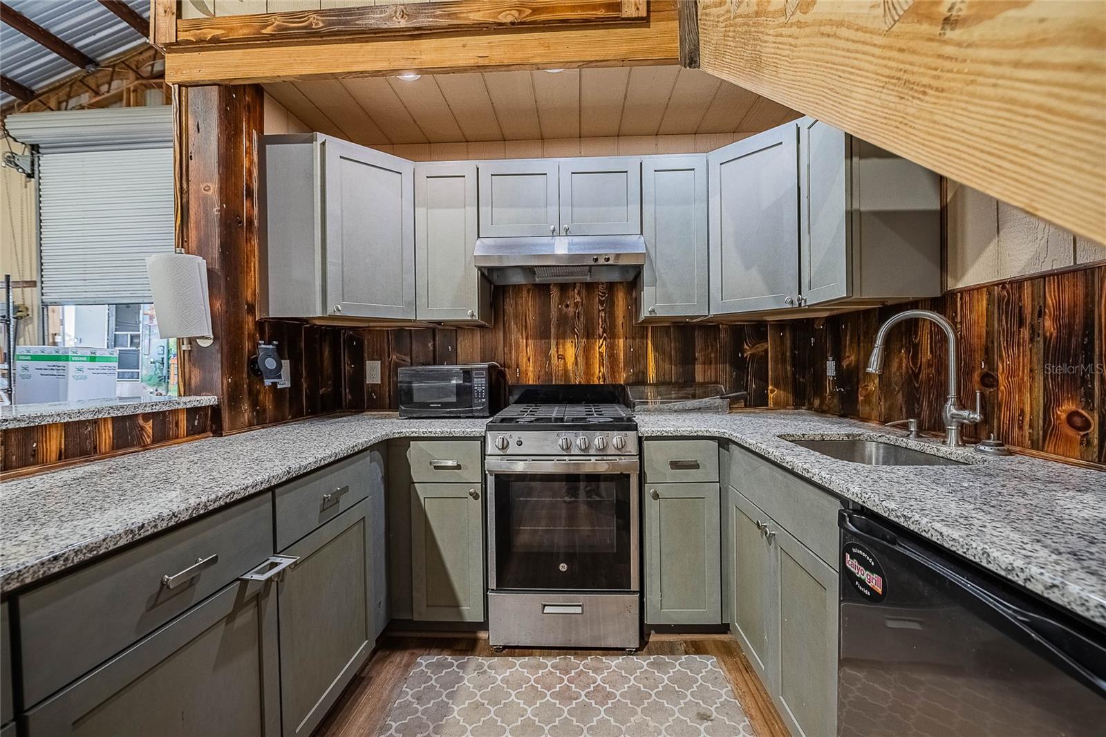 MAMMOTH GROVE SEC 31 - Residential