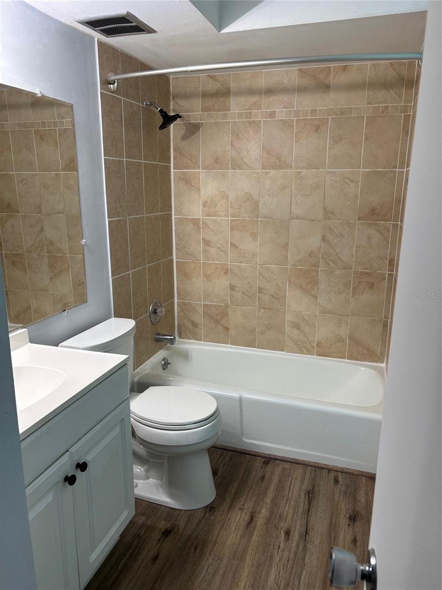 SUMMER LAKES 2 - Residential Lease