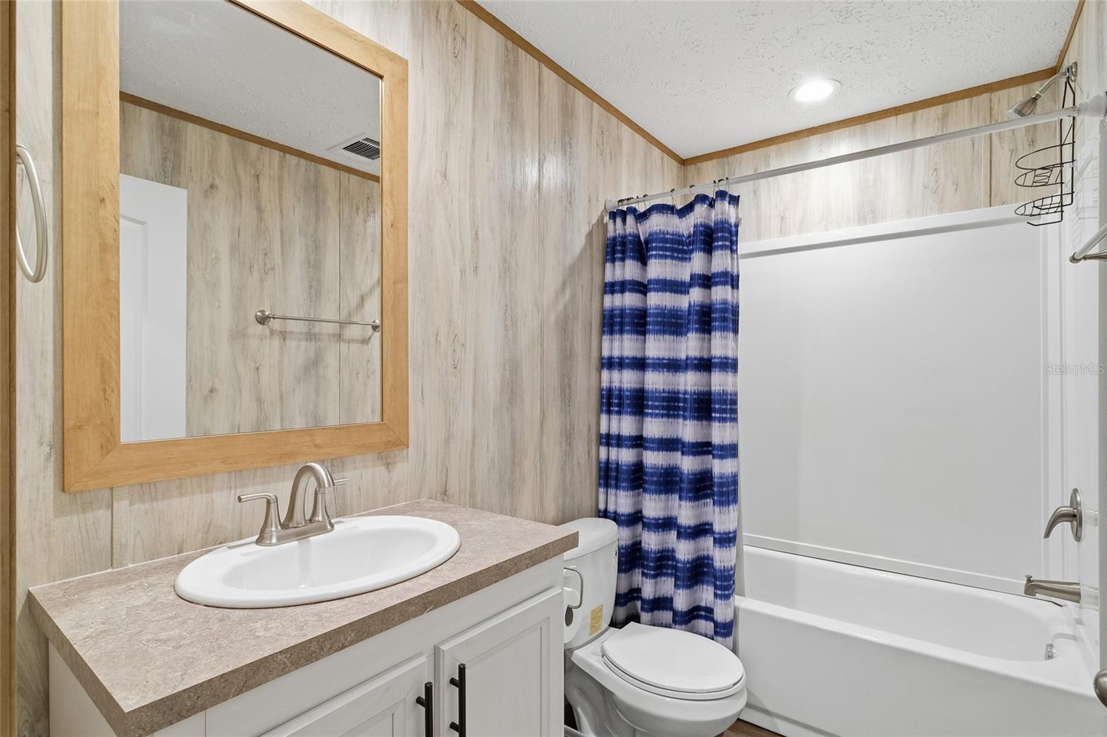 BLUE LAKES RIDGE ADD - Residential