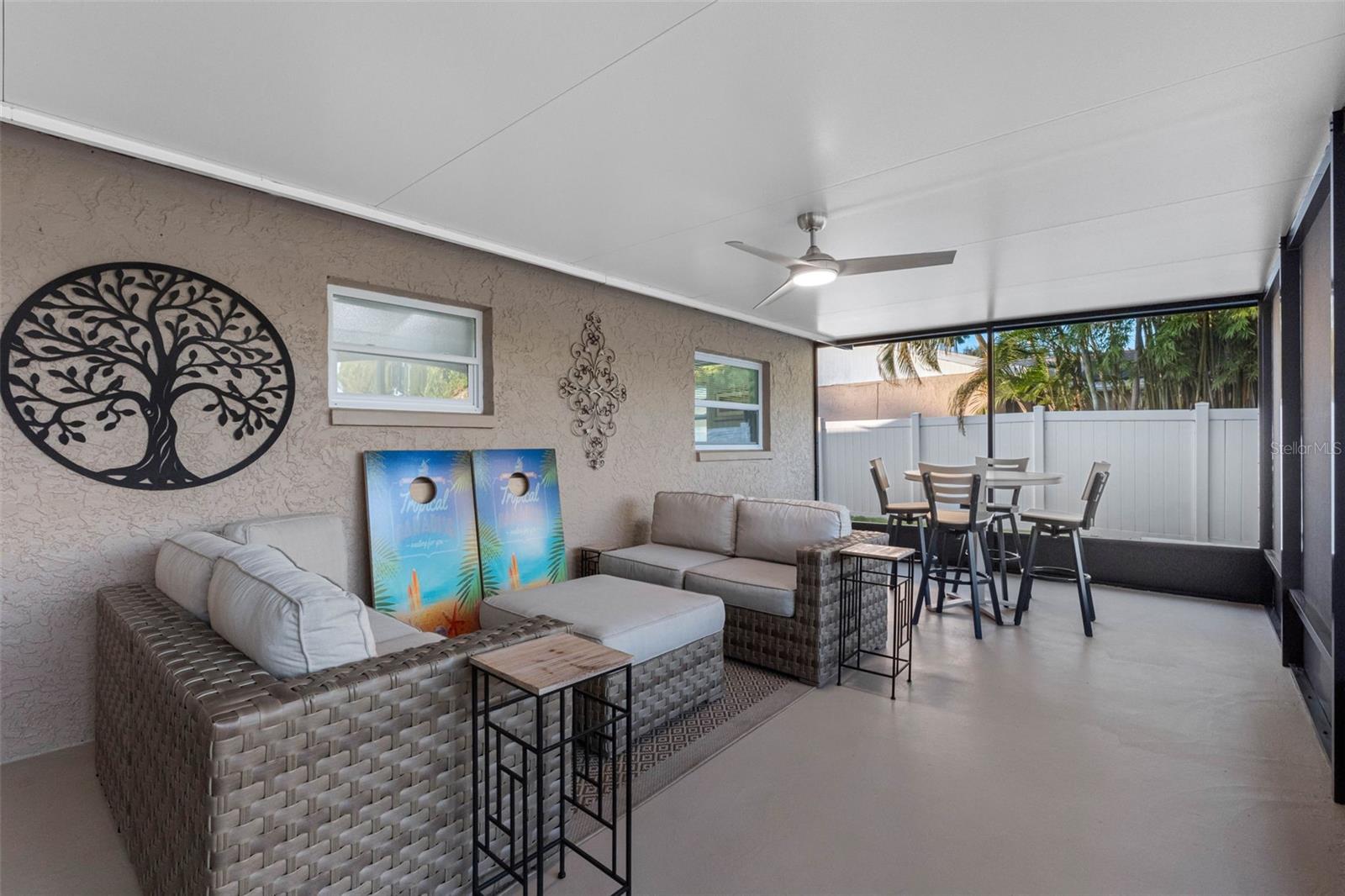 BOCA CIEGA RIDGE 6TH ADD - Residential