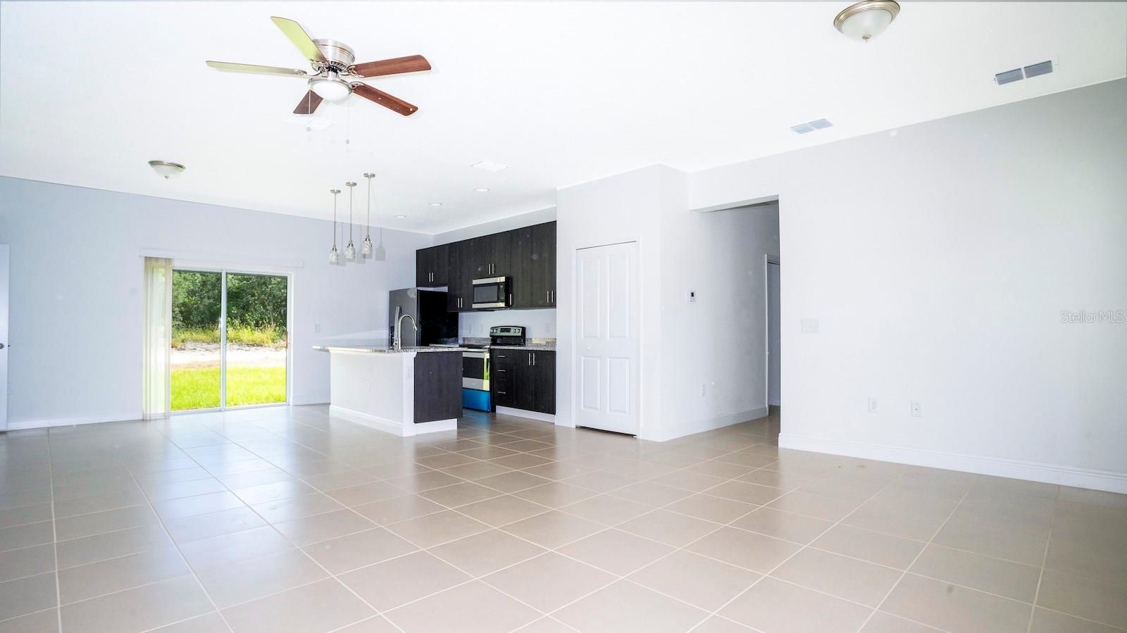 MARION OAKS UN 04 - Residential