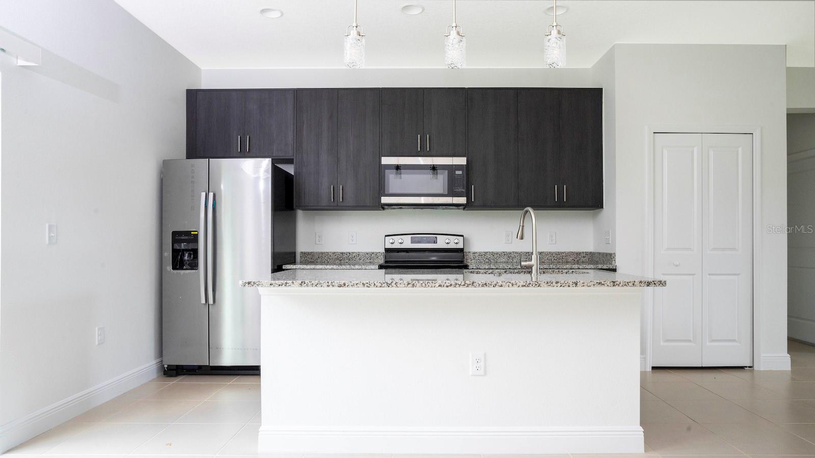 MARION OAKS UN 04 - Residential