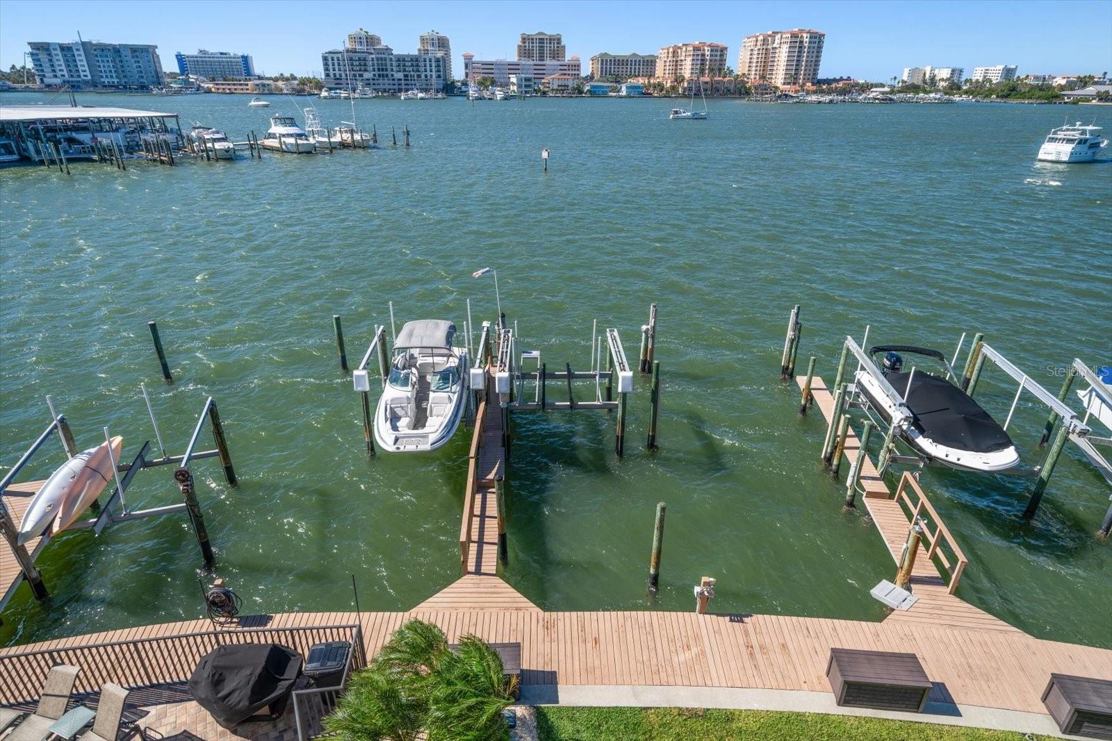 200 DOLPHIN POINT 301