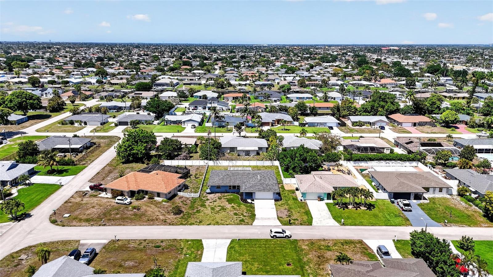 CAPE CORAL - Residential