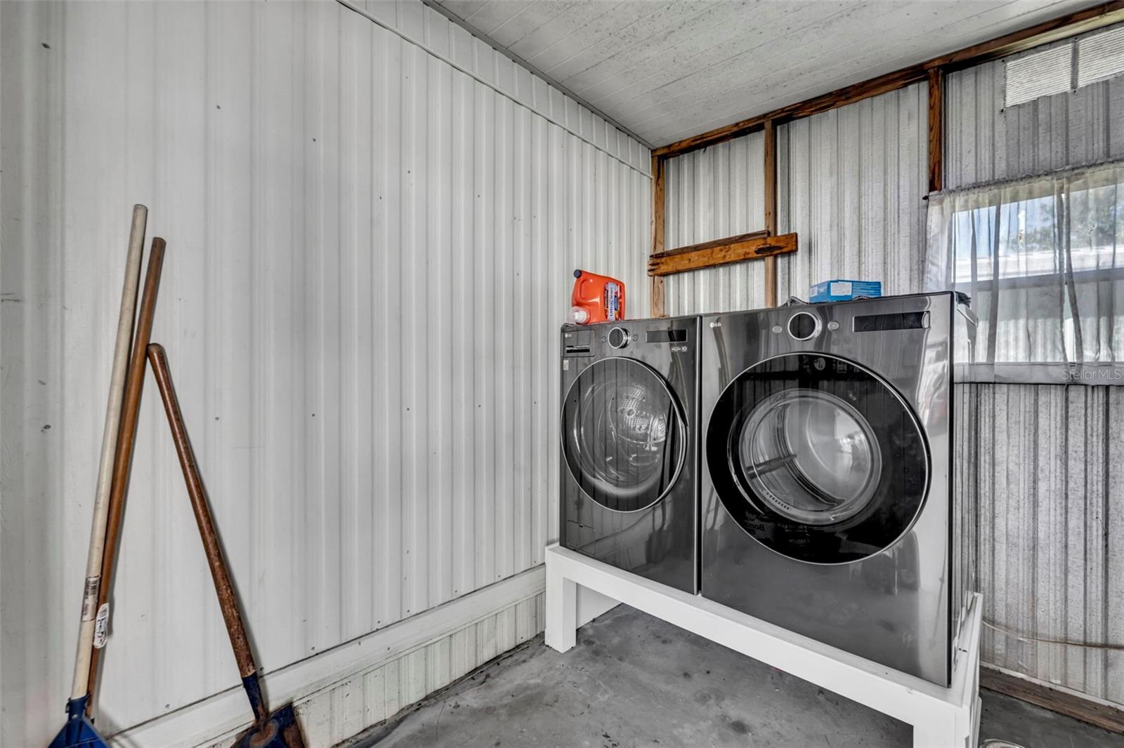 MOLOKAI CO-OP - Residential