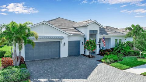 Photo of 7924 Redonda Loop, Bradenton, FL 34202 (MLS # A4668059)