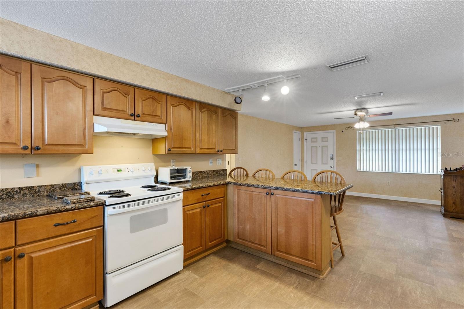 LENRAY HEIGHTS - Residential