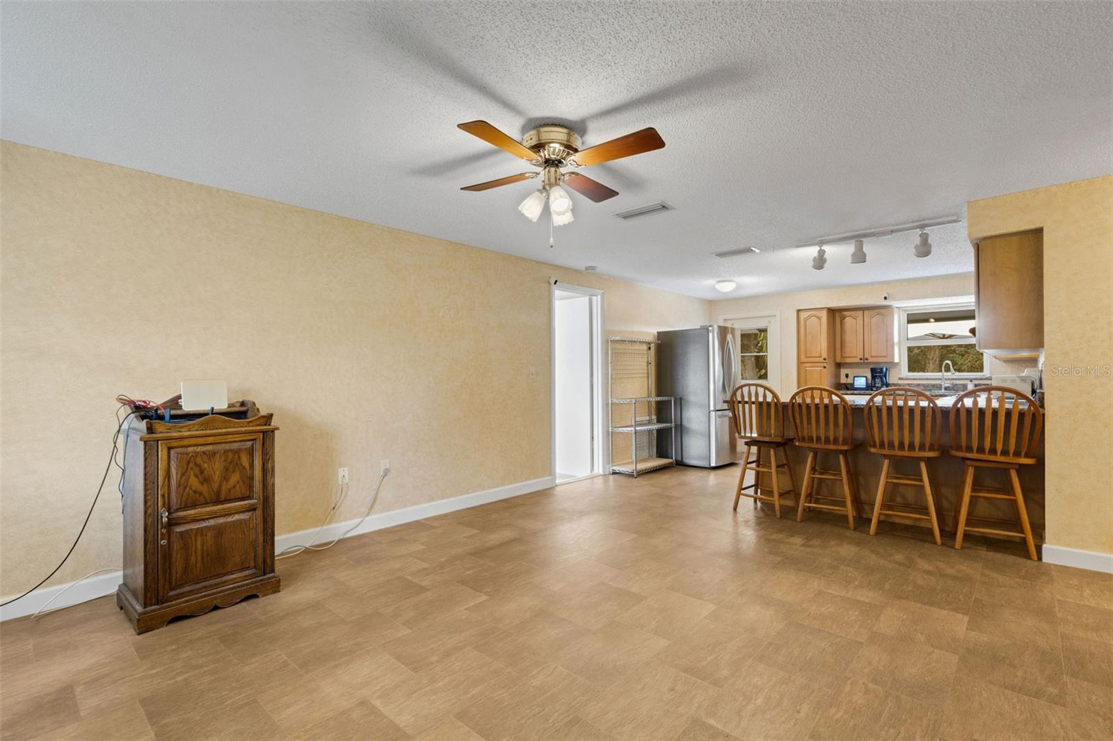 LENRAY HEIGHTS - Residential