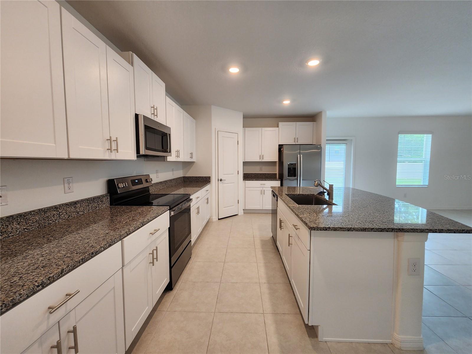 VENTANA PH 4 - Residential Lease