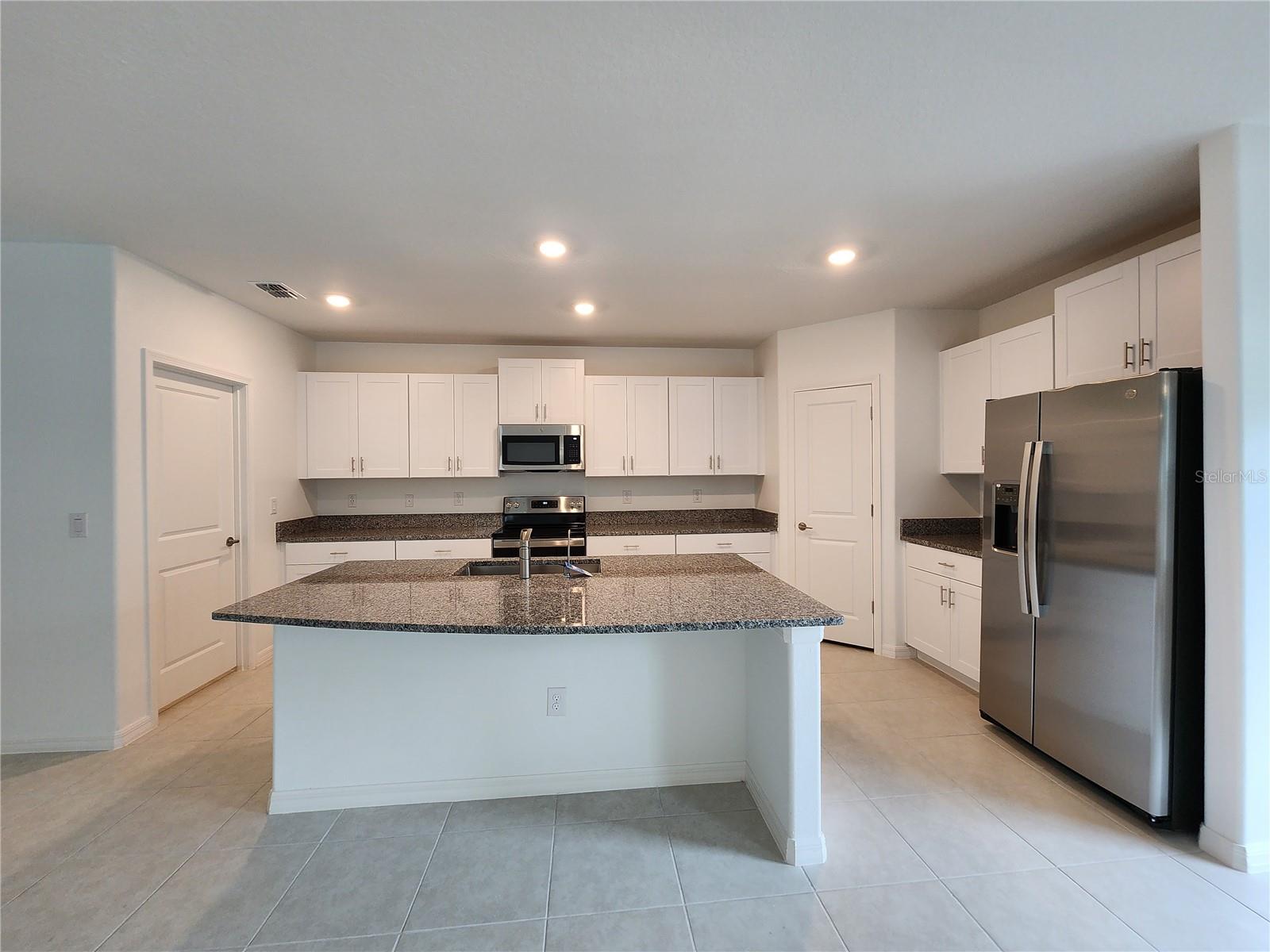 VENTANA PH 4 - Residential Lease