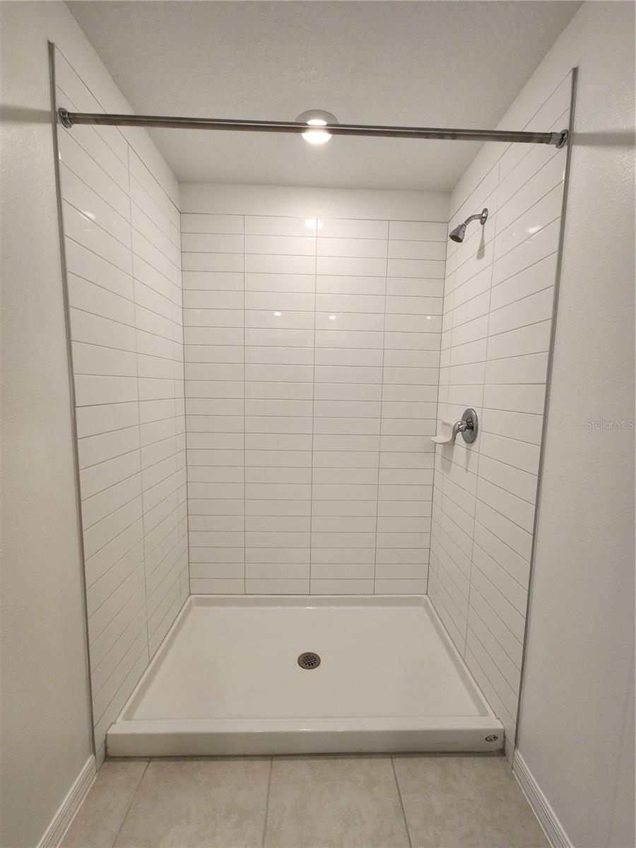 VENTANA PH 4 - Residential Lease