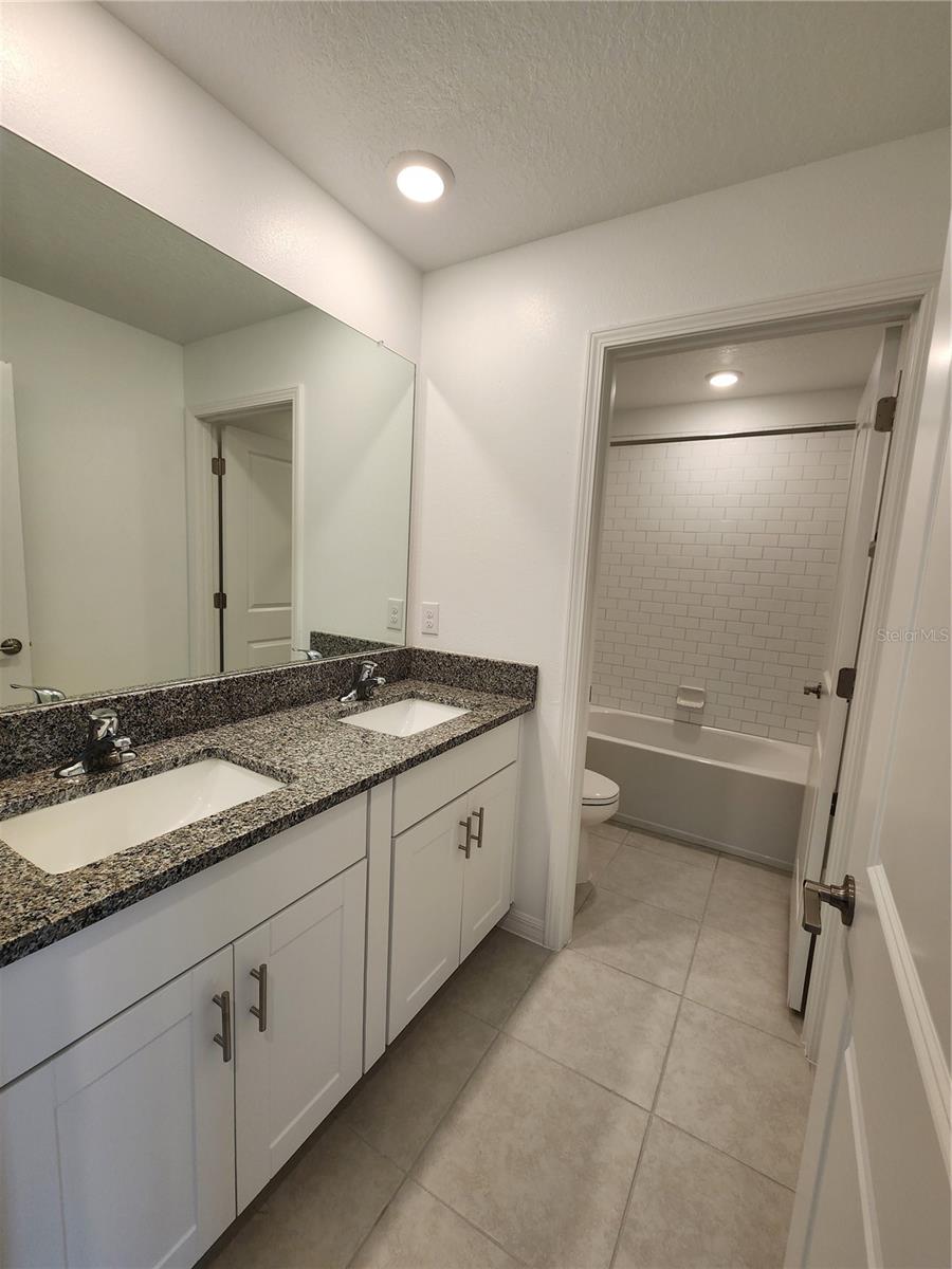 VENTANA PH 4 - Residential Lease