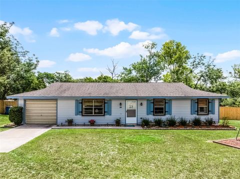Photo of 235 Rockmoore Court, Deland, FL 32720 (MLS # G5098277) Photo of 235 Rockmoore Court, Deland, FL 32720 (MLS # G5098277)