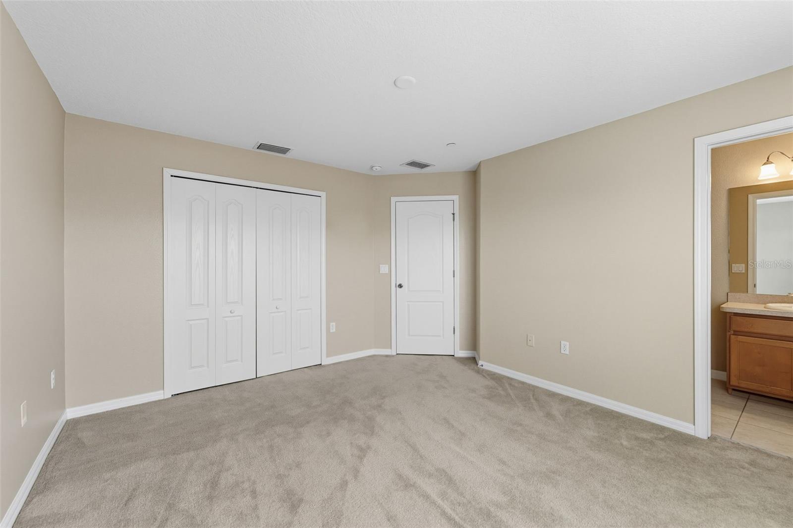 LAKE BRANDON PRCL 113 - Residential Lease