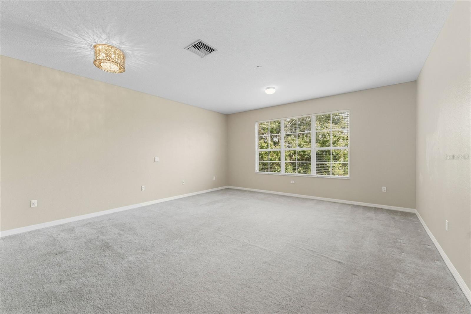 LAKE BRANDON PRCL 113 - Residential Lease