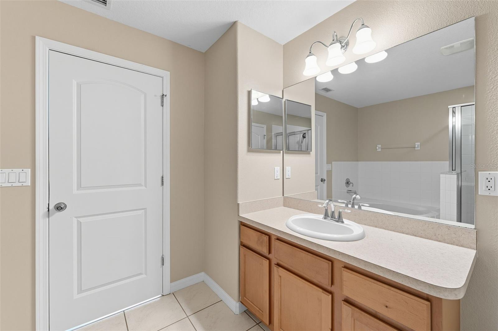 LAKE BRANDON PRCL 113 - Residential Lease