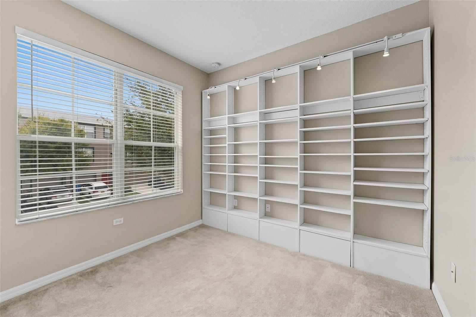 LAKE BRANDON PRCL 113 - Residential Lease