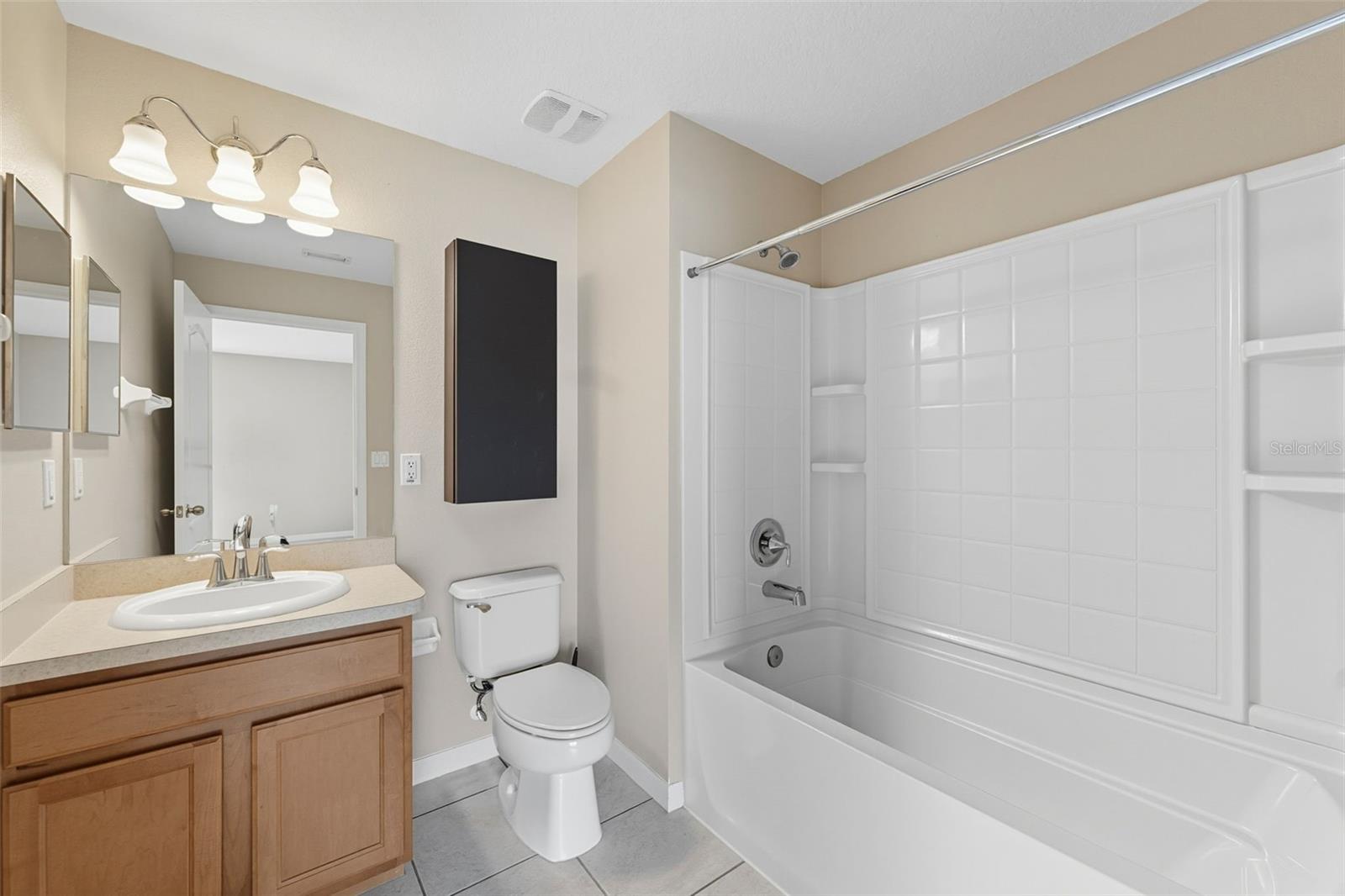 LAKE BRANDON PRCL 113 - Residential Lease