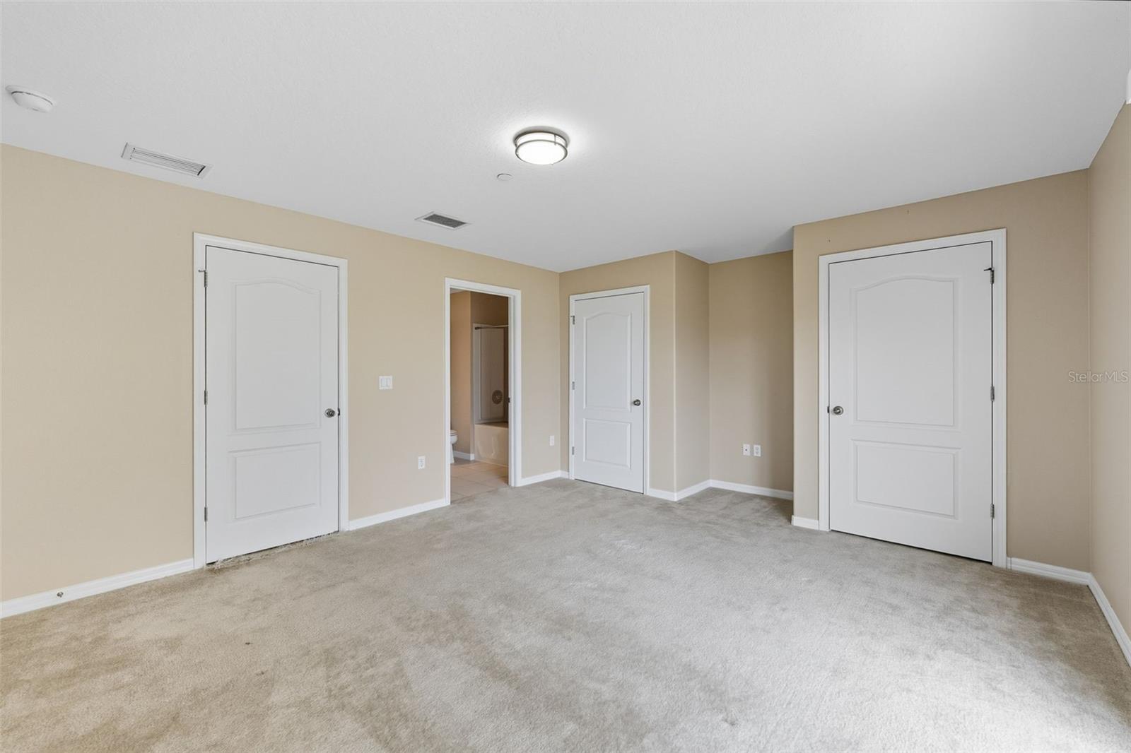 LAKE BRANDON PRCL 113 - Residential Lease