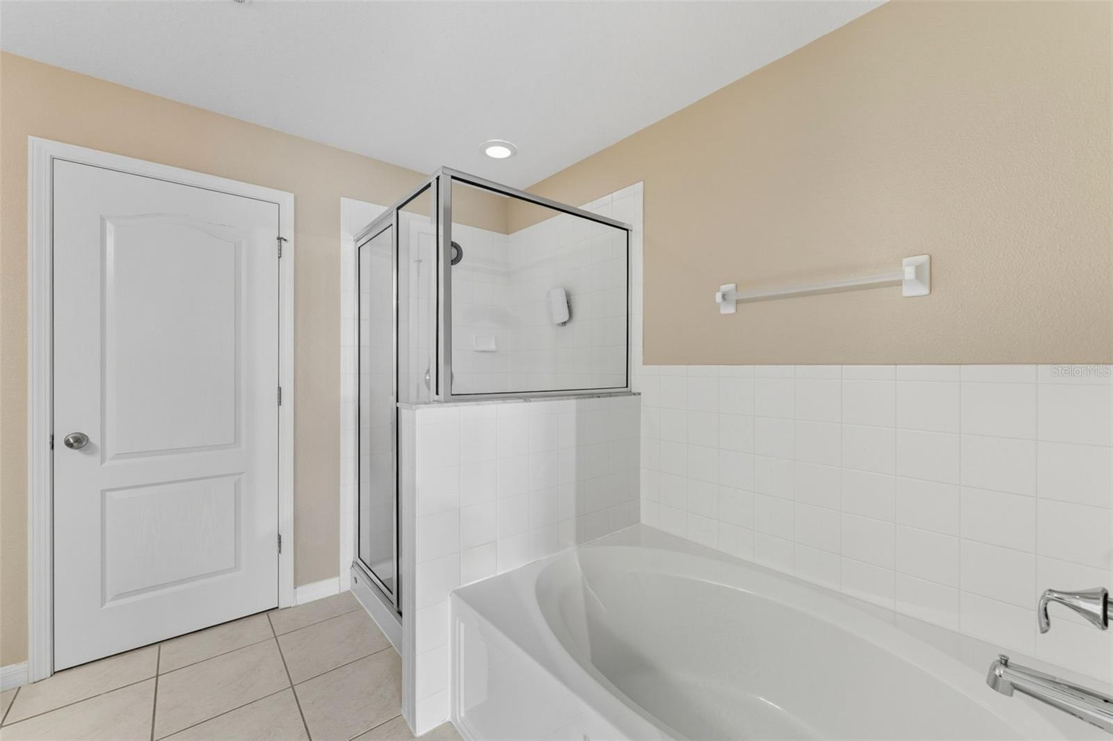 LAKE BRANDON PRCL 113 - Residential Lease