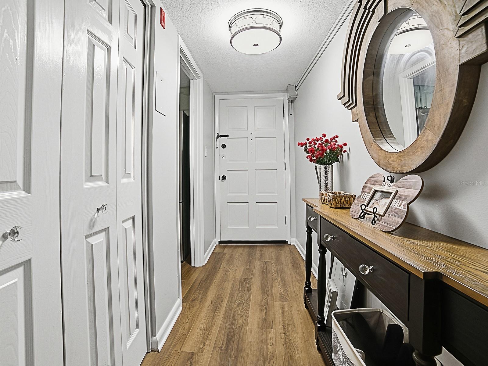 MOUNT DORA VILLA DORA CONDO UNIT 01 - Residential