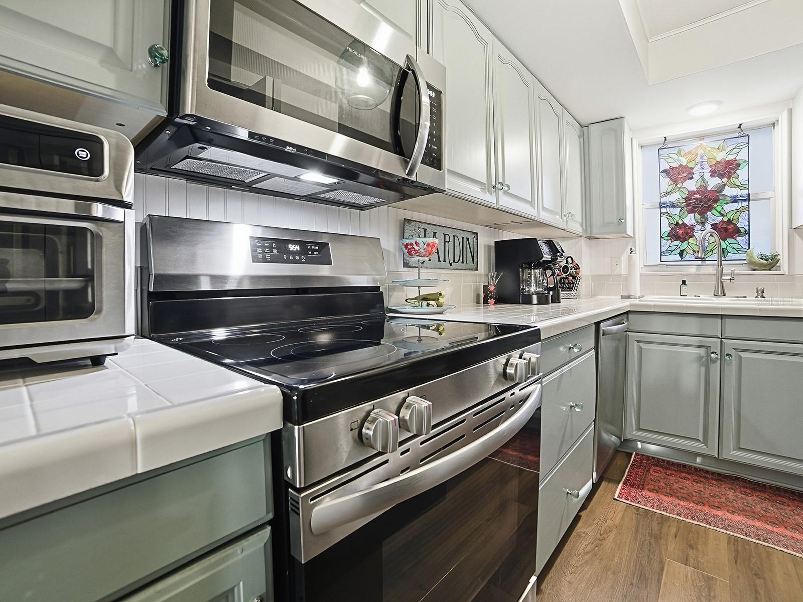 MOUNT DORA VILLA DORA CONDO UNIT 01 - Residential